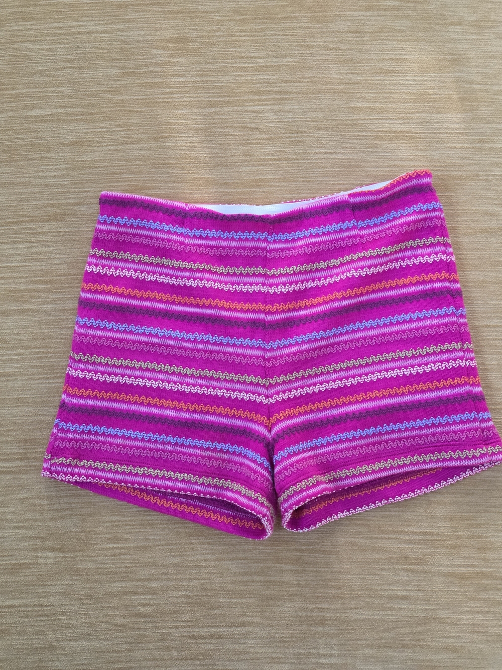 Eight Sixty Fuchsia Striped Knit Shorts Size Small Women's